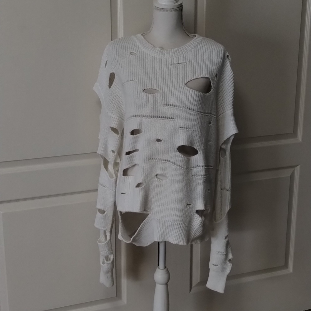 Yi Ren Wei Ben women's medium distressed ripped sweater white ripped grunge look